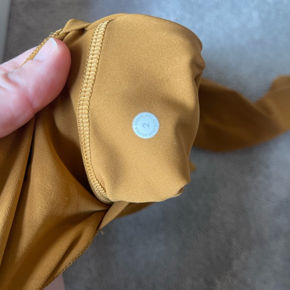 Lululemon Swift Speed High-Rise Tight 28"
Spiced Bronze Size 2 - Picture 9 of 14